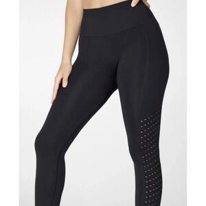 NWT Fabletics Sync High Waist Perforated 7/8 Leggings Black Size M Athleisure
